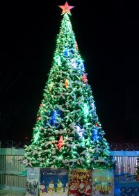 Искусственная елка Виктория уличная стволовая леска 4-15 м   