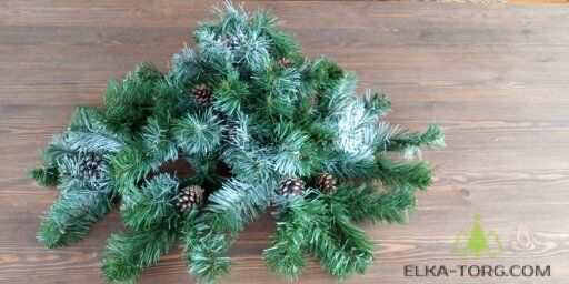 Хвойный лапник зеленый с шишками и инеем из ПВХ малая 30*20 см.